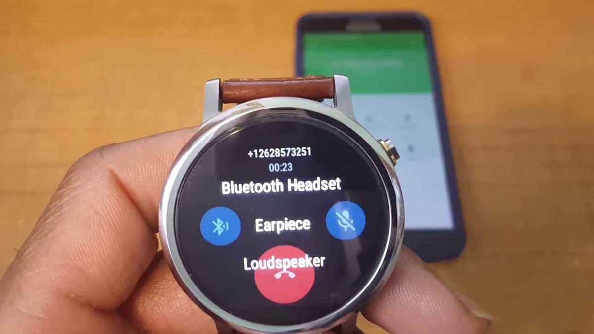 Can You Answer Calls on Moto 360?
